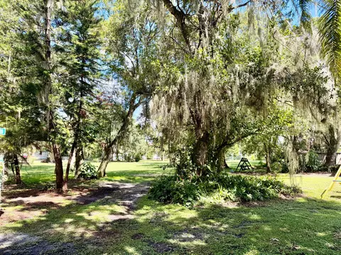 Exterior - 301 SE 5th St, Okeechobee, FL 34974 photo 3 of 9