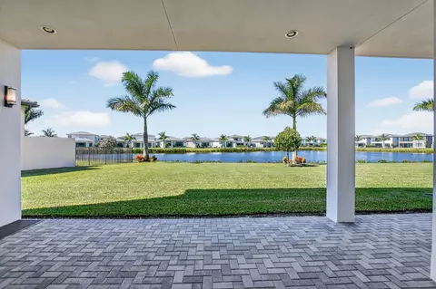 Exterior - 8215 Crystal Downs Ave, Boca Raton, FL 33434 photo 4 of 13