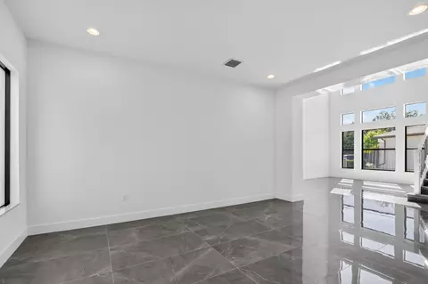 Living - 8215 Crystal Downs Ave, Boca Raton, FL 33434 photo 5 of 11