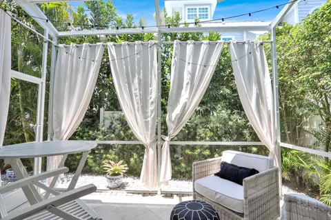 Exterior - 149 Jupiter Key Rd, Jupiter, FL 33477 photo 6 of 12