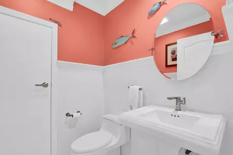 Bath - 149 Jupiter Key Rd, Jupiter, FL 33477 photo 4 of 4