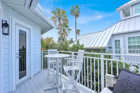 Exterior - 149 Jupiter Key Rd, Jupiter, FL 33477 photo 5 of 12