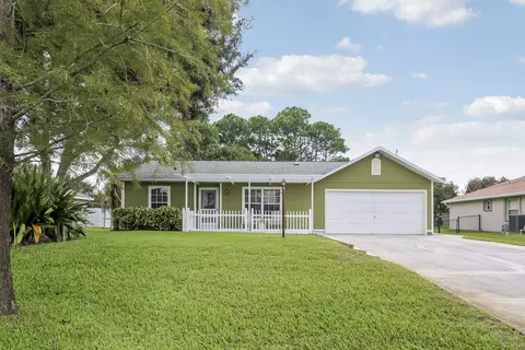 1137 SW Curtis St, Port Saint Lucie, FL 34983