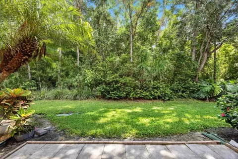 Exterior - 2781 SE Birmingham Dr, Stuart, FL 34994 photo 6 of 7