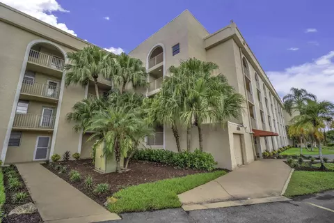 3231 Holiday Springs Blvd #306, Margate, FL 33063