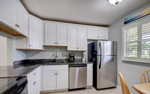 2700 Fiore Way #106, Delray Beach, FL 33445