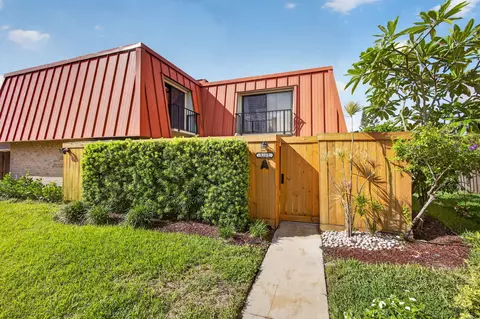 3202 Meridian Way N #A, Palm Beach Gardens, FL 33410