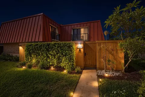 3202 Meridian Way N #A, Palm Beach Gardens, FL 33410