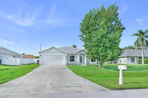 1085 SW Majorca Ave, Port Saint Lucie, FL 34953