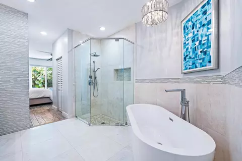 Bath - 123 Augusta Ct, Jupiter, FL 33458 photo 3 of 6