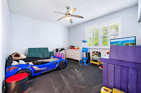 Bedroom - 123 Augusta Ct, Jupiter, FL 33458 photo 4 of 4