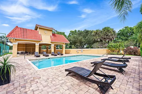 Exterior - 123 Augusta Ct, Jupiter, FL 33458 photo 4 of 6