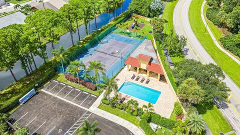 View/Area - 123 Augusta Ct, Jupiter, FL 33458 photo 3 of 5
