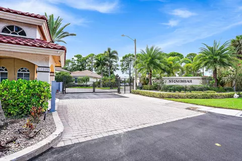 View/Area - 123 Augusta Ct, Jupiter, FL 33458 photo 4 of 5