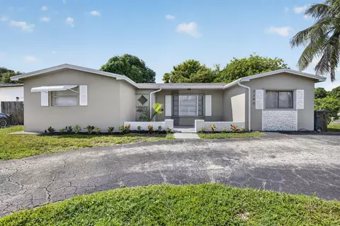 3390 NW 42nd St, Lauderdale Lakes, FL 33309