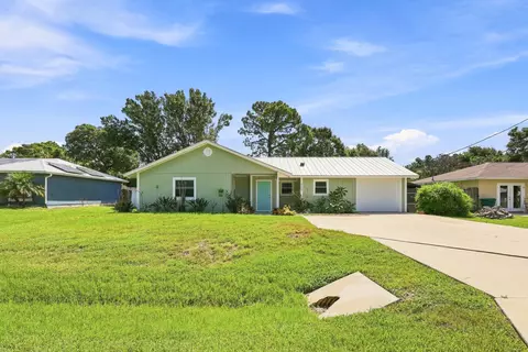 5106 Seagrape Dr, Fort Pierce, FL 34982
