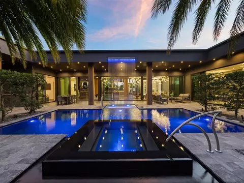 2213 NE 37th Dr, Fort Lauderdale, FL 33308
