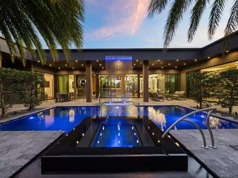 2213 NE 37th Dr, Fort Lauderdale, FL 33308