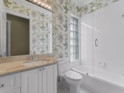 Bath - 9400 SW Wedgewood Ln, Stuart, FL 34997 photo 4 of 4