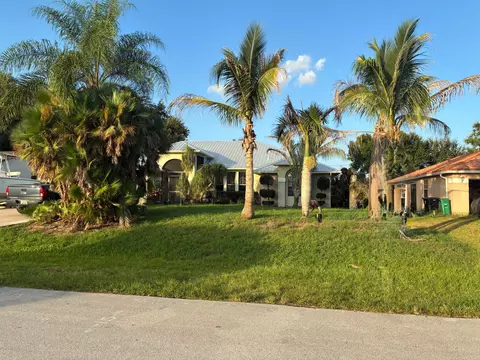 1901 SW Monterrey Ln, Port Saint Lucie, FL 34953