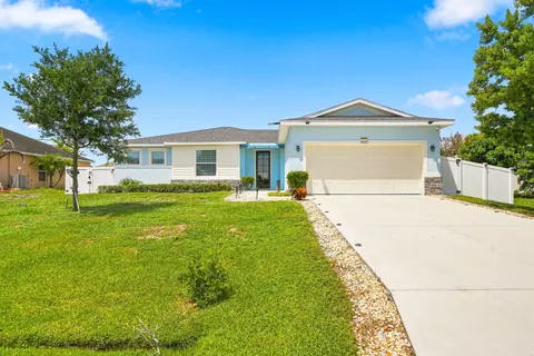 4662 SW Yacolt Dr, Port Saint Lucie, FL 34953