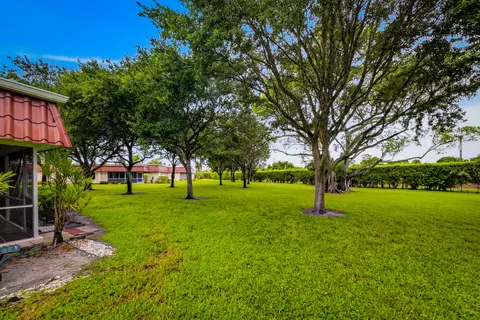 Exterior - 265 Cape Cod Cir, Lake Worth, FL 33467 photo 6 of 6