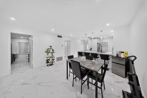 Dining - 265 Cape Cod Cir, Lake Worth, FL 33467 photo 1 of 3