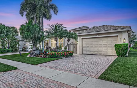 8225 La Jolla Vista Ln, Lake Worth, FL 33467