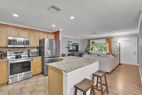 Kitchen - 1121 SE Alamanda Ln, Stuart, FL 34996 photo 7 of 7