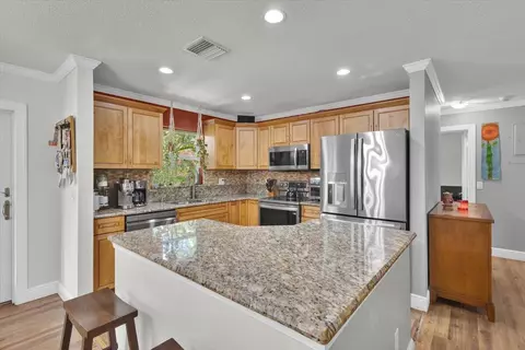 Kitchen - 1121 SE Alamanda Ln, Stuart, FL 34996 photo 2 of 7