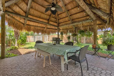 Exterior - 1121 SE Alamanda Ln, Stuart, FL 34996 photo 15 of 15