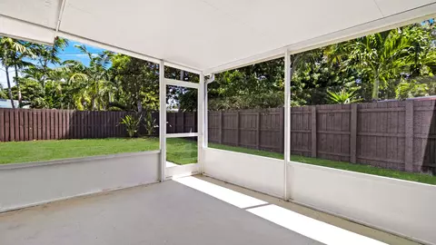 Exterior - 4000 NE 22nd Ave, Lighthouse Point, FL 33064 photo 3 of 10