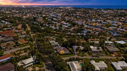 View/Area - 4000 NE 22nd Ave, Lighthouse Point, FL 33064 photo 8 of 8