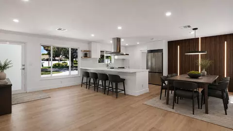Dining - 4000 NE 22nd Ave, Lighthouse Point, FL 33064 photo 1 of 1