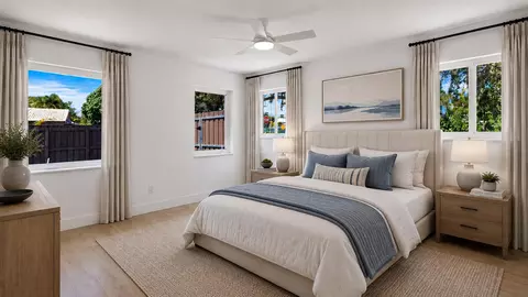 Bedroom - 4000 NE 22nd Ave, Lighthouse Point, FL 33064 photo 4 of 10