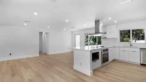 Other - 4000 NE 22nd Ave, Lighthouse Point, FL 33064 photo 2 of 5