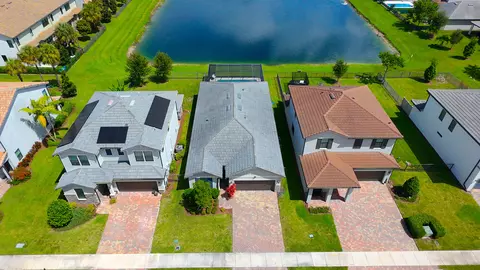 8231 Tailshot Ct, Lake Worth, FL 33467