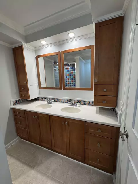 Bath - 1807 18th Ct, Jupiter, FL 33477 photo 4 of 7