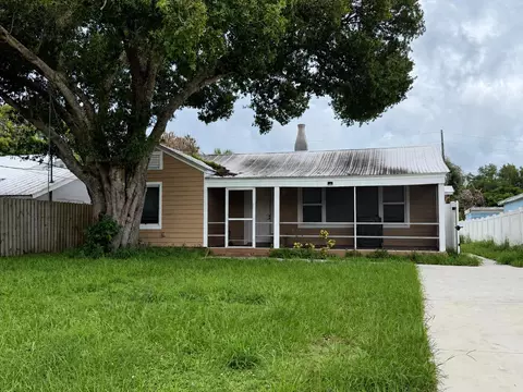 1204 Easter Ave, Fort Pierce, FL 34950