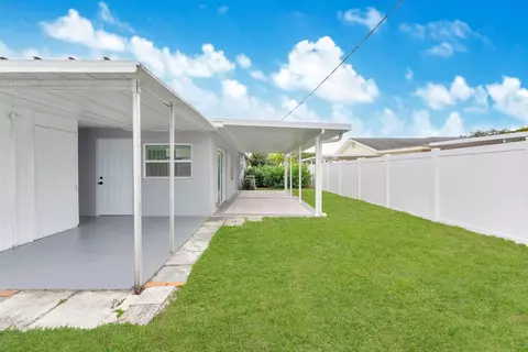 Exterior - 1115 Stillwater Dr, Jupiter, FL 33458 photo 3 of 6