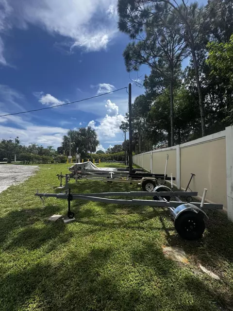 Exterior - 1115 Stillwater Dr, Jupiter, FL 33458 photo 9 of 10