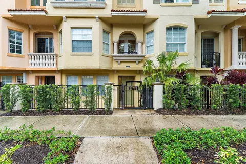 11774 Valencia Gardens Ave, Palm Beach Gardens, FL 33410