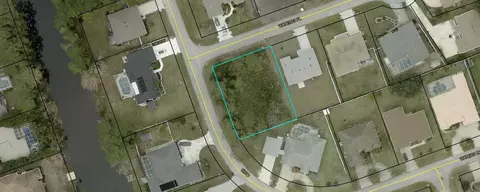 2 Wateing Pl, Palm Coast, FL 32164