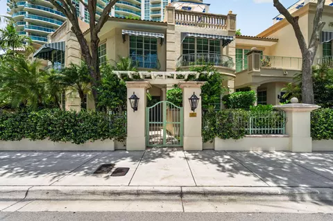411 N New River Dr E #V-2, Fort Lauderdale, FL 33301