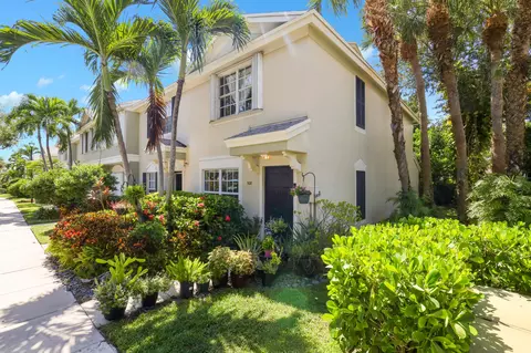 920 Kokomo Key Ln, Delray Beach, FL 33483