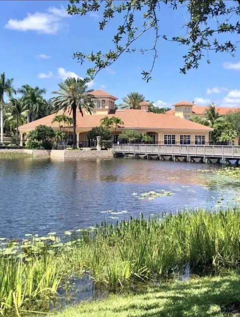 2486 San Pietro Cir, Palm Beach Gardens, FL 33410