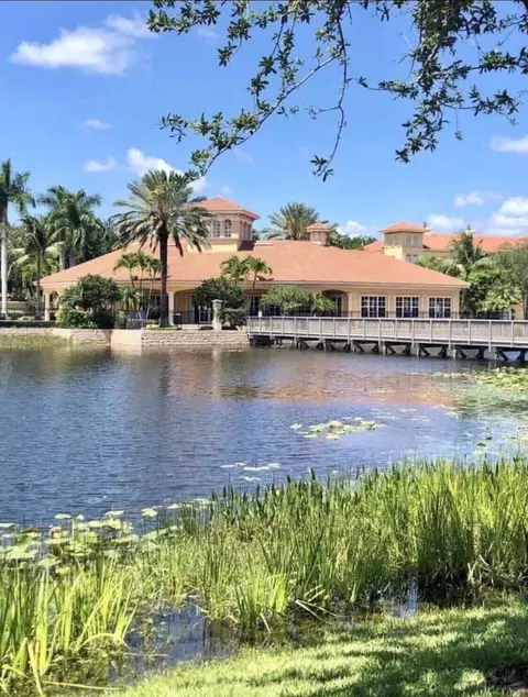 2486 San Pietro Cir, Palm Beach Gardens, FL 33410