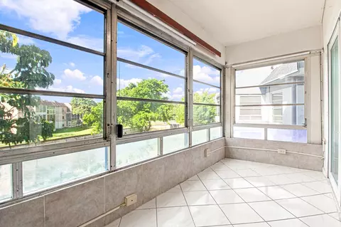 8321 Sands Point Blvd #D305, Tamarac, FL 33321