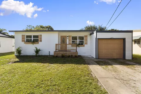 1107 Jasmine Ave, Fort Pierce, FL 34982