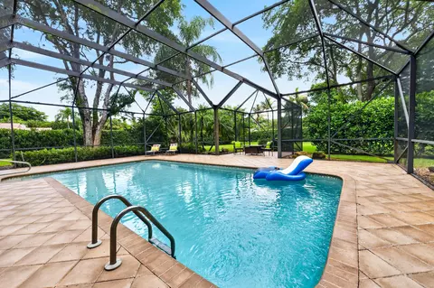Exterior - 7100 E Cypresshead Dr E, Parkland, FL 33067 photo 9 of 19
